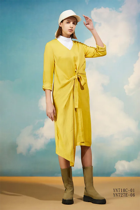 久景：2020秋冬的黄色调 睡袍式连衣裙 